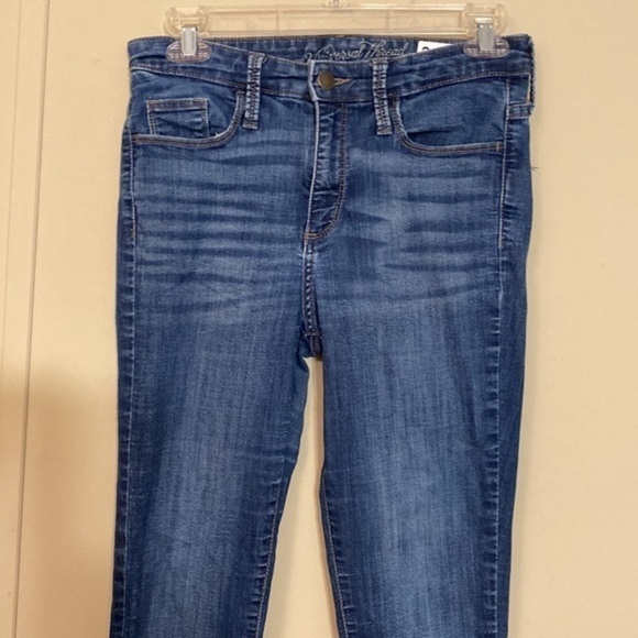 4 /. $25Universal thread size 6 /28 reg jeans 14”waist 10”rise‎ 271/2 inseam. - Picture 3 of 5